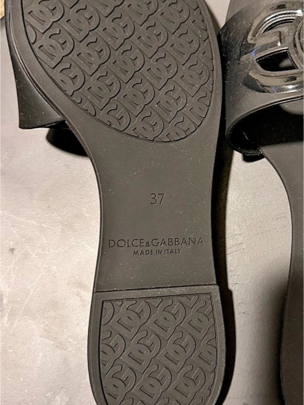 Dolce & Gabbana DG Logo Rubber Slides Black Sandals EU 37–Never Worn - Picture 3 of 3